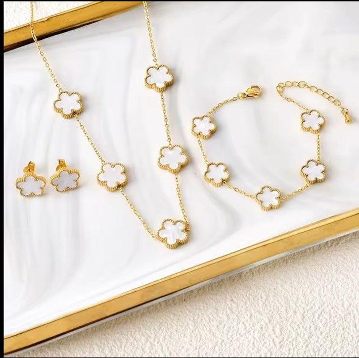 Neclass+bracelet+earrings